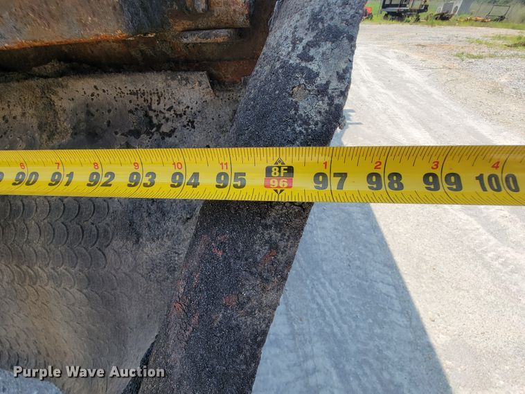 image for item IF9957 2006 International 7400  dump truck