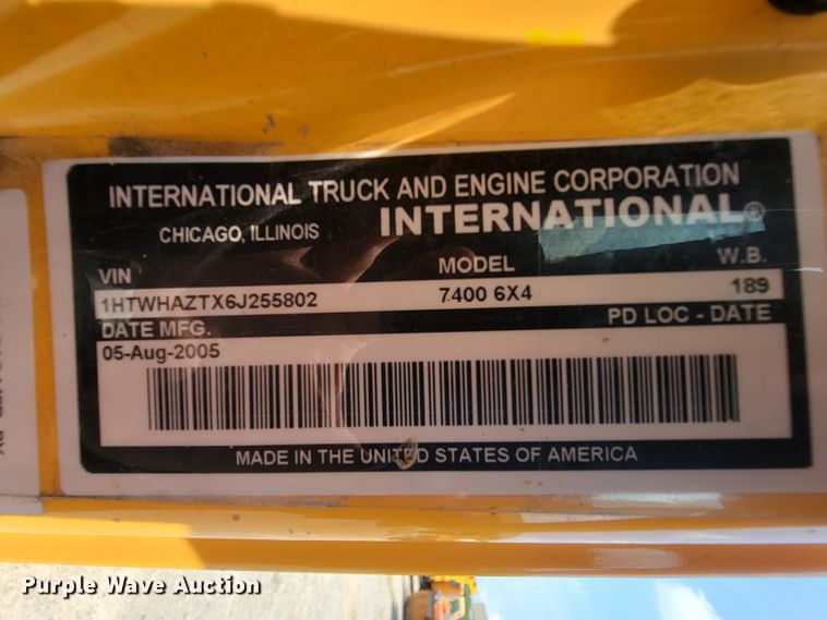 image for item IF9957 2006 International 7400  dump truck