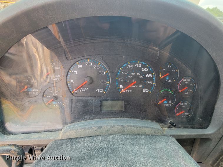 image for item IF9958 2006 International 7400  dump truck