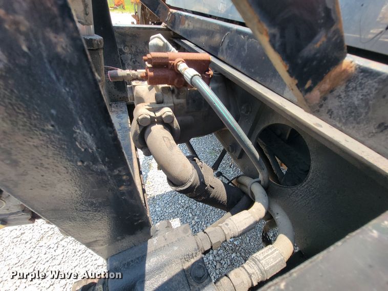 image for item IF9958 2006 International 7400  dump truck