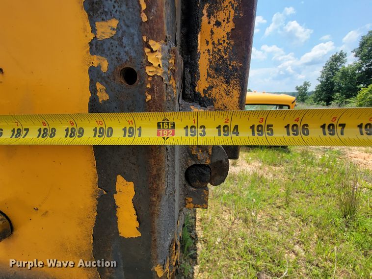 image for item IF9958 2006 International 7400  dump truck