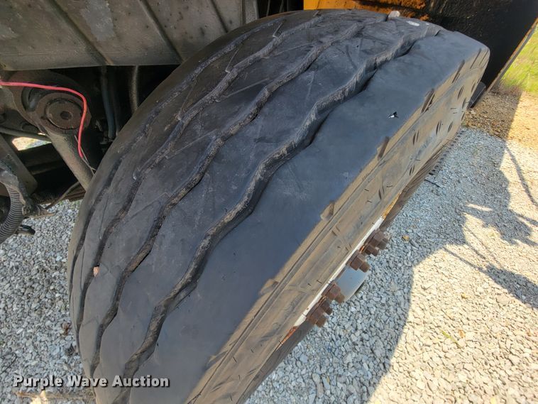 image for item IF9958 2006 International 7400  dump truck