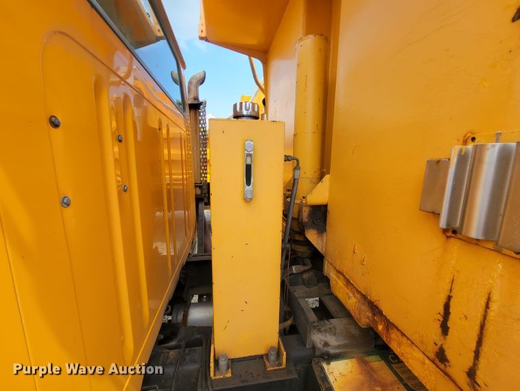 image for item IF9959 2001 International 4900  dump truck