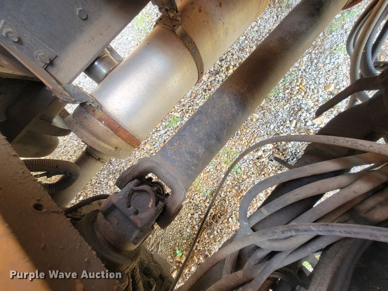 image for item IF9959 2001 International 4900  dump truck