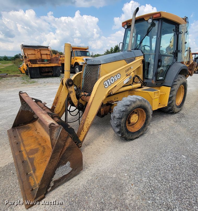 image for item IF9961 John Deere 310SG  backhoe