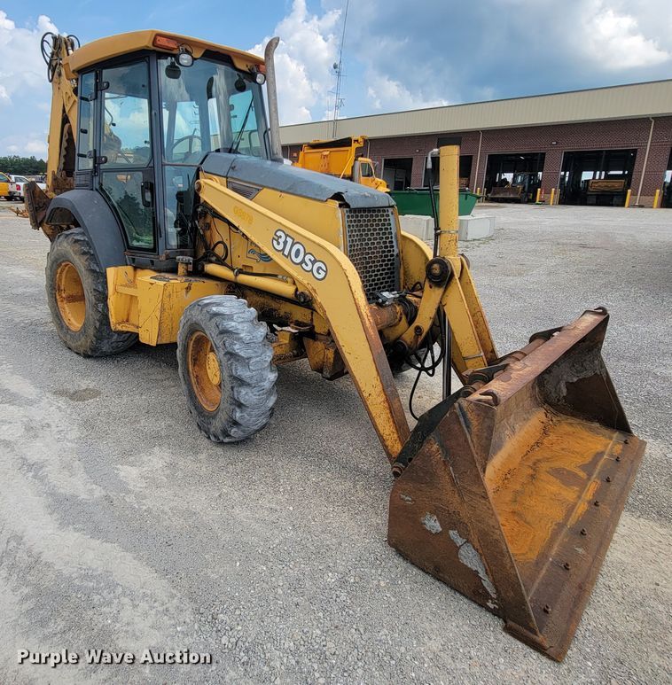 image for item IF9961 John Deere 310SG  backhoe