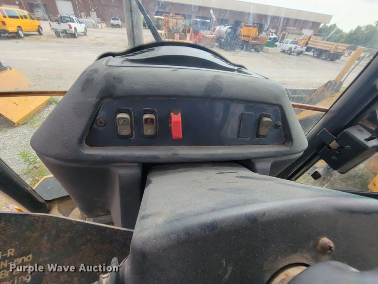 image for item IF9961 John Deere 310SG  backhoe