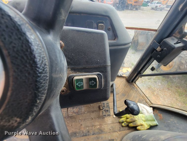 image for item IF9961 John Deere 310SG  backhoe