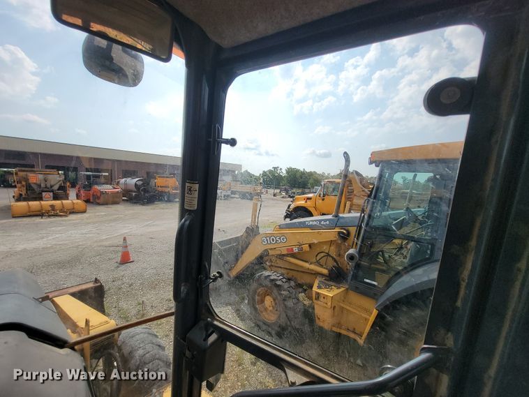 image for item IF9961 John Deere 310SG  backhoe