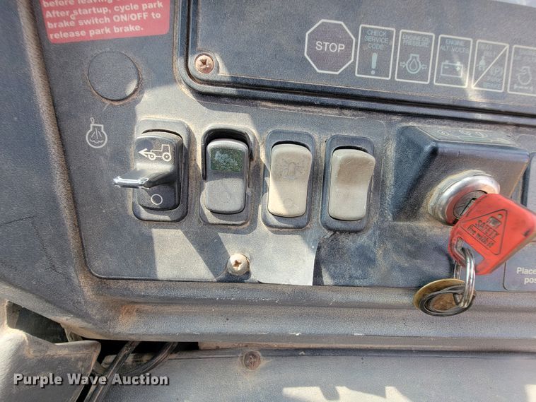 image for item IF9961 John Deere 310SG  backhoe