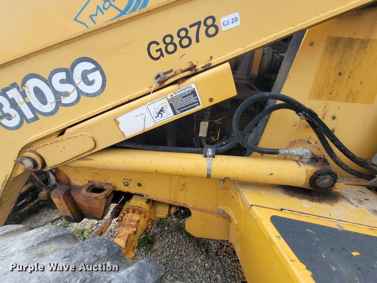 image for item IF9961 John Deere 310SG  backhoe