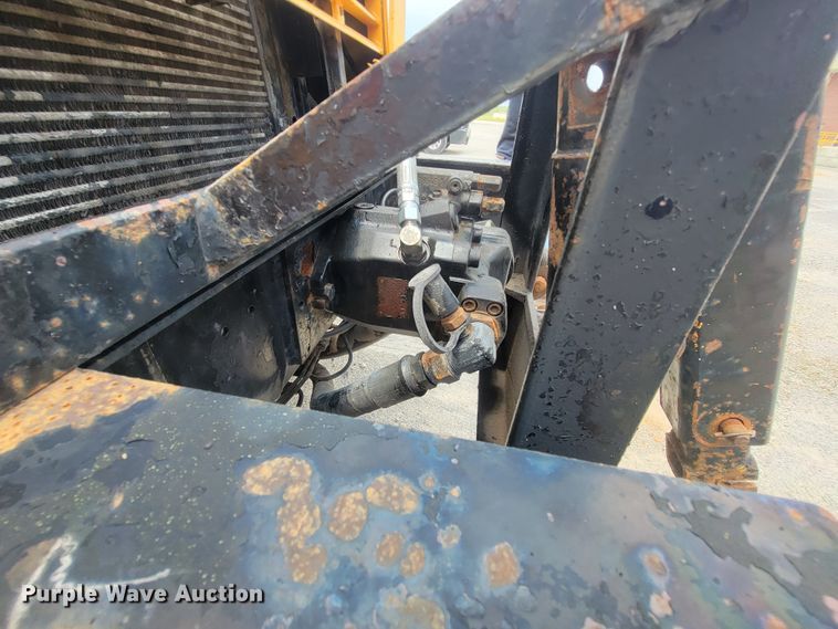 image for item IF9962 2000 International 4900  dump truck