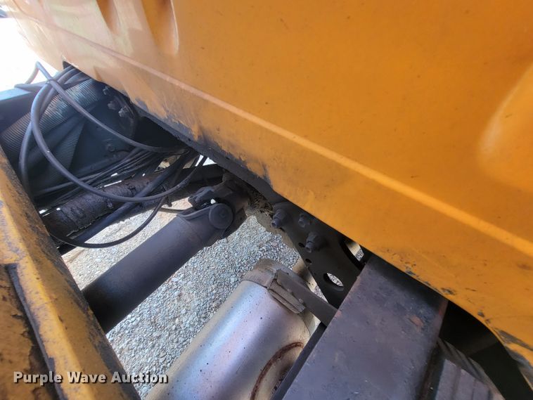 image for item IF9962 2000 International 4900  dump truck