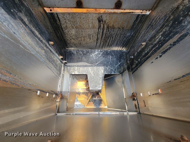 image for item IF9962 2000 International 4900  dump truck