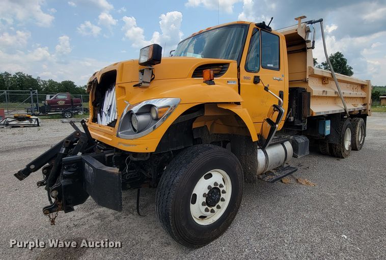 image for item IF9963 2012 International 7500  dump truck