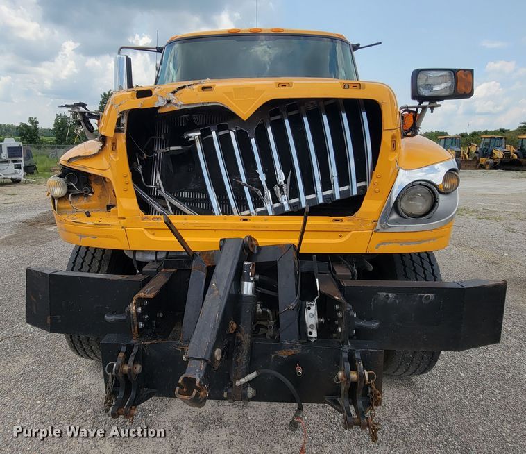 image for item IF9963 2012 International 7500  dump truck