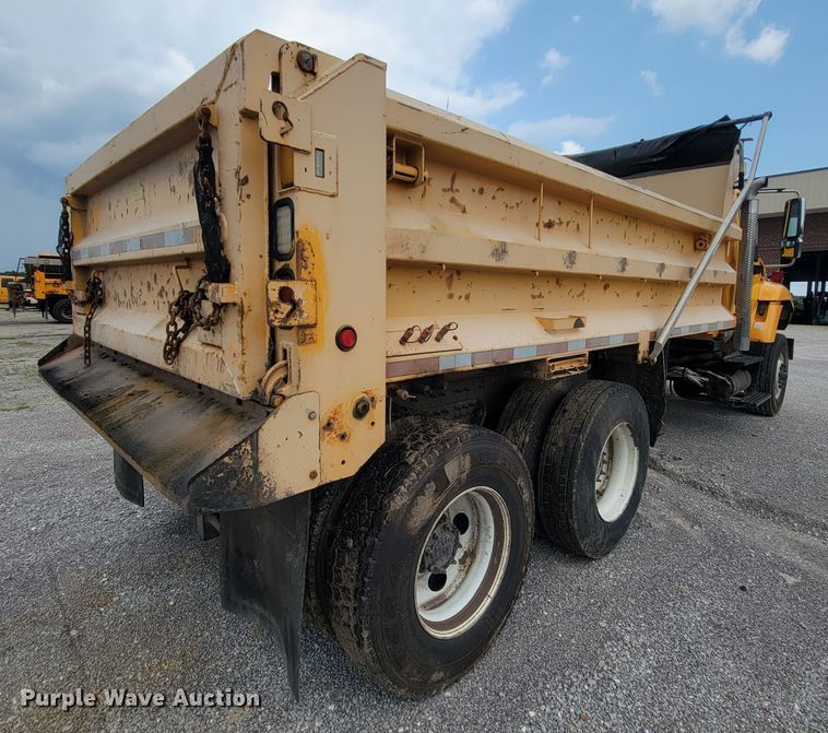 image for item IF9963 2012 International 7500  dump truck
