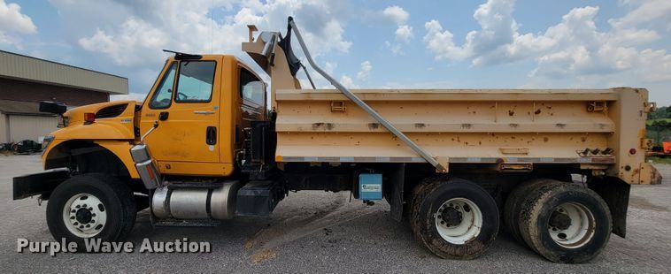 image for item IF9963 2012 International 7500  dump truck