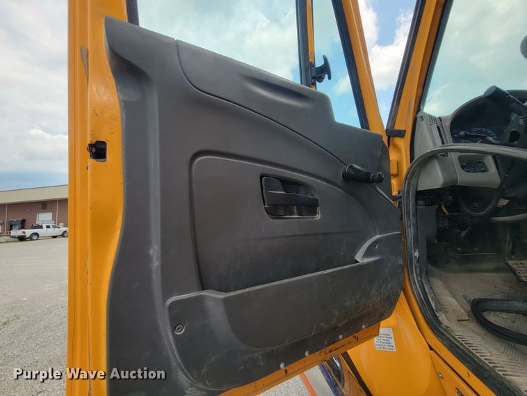 image for item IF9963 2012 International 7500  dump truck