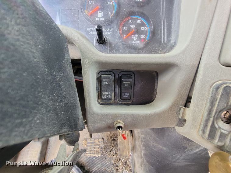 image for item IF9963 2012 International 7500  dump truck