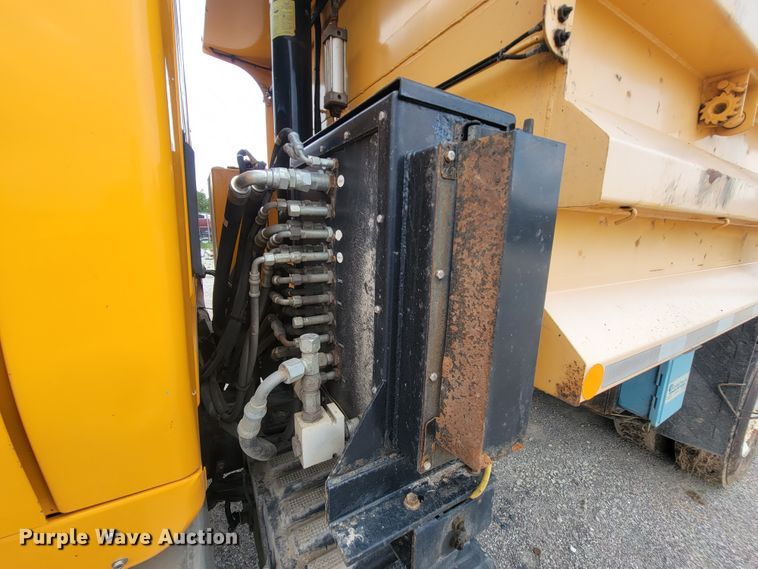 image for item IF9963 2012 International 7500  dump truck