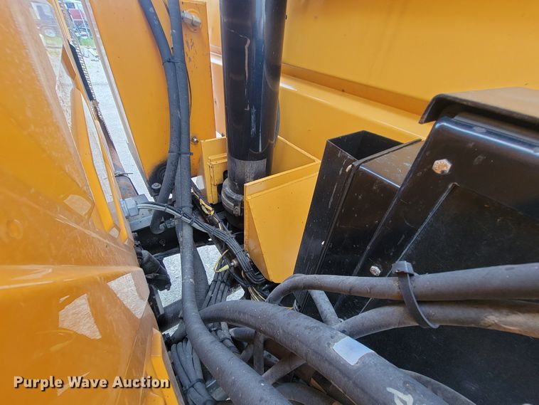 image for item IF9963 2012 International 7500  dump truck