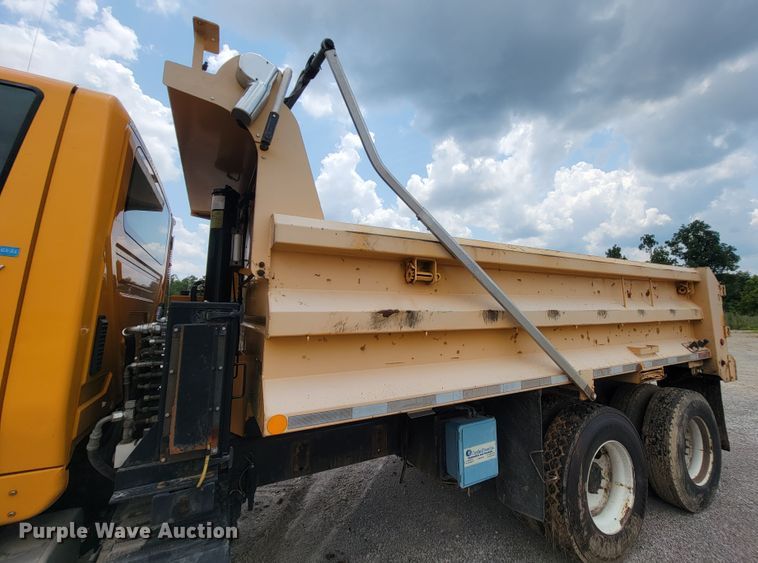image for item IF9963 2012 International 7500  dump truck