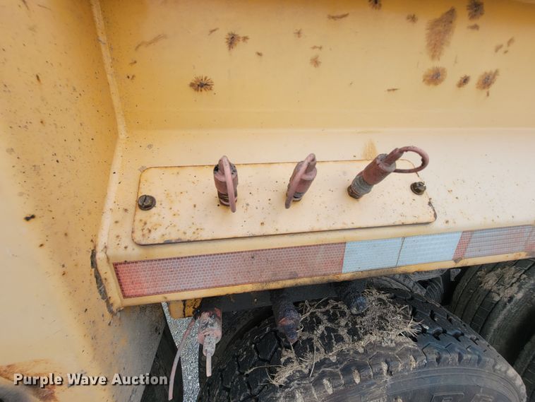 image for item IF9963 2012 International 7500  dump truck