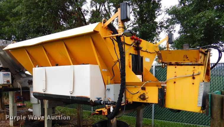 image for item IQ9734 Swenson  spreader