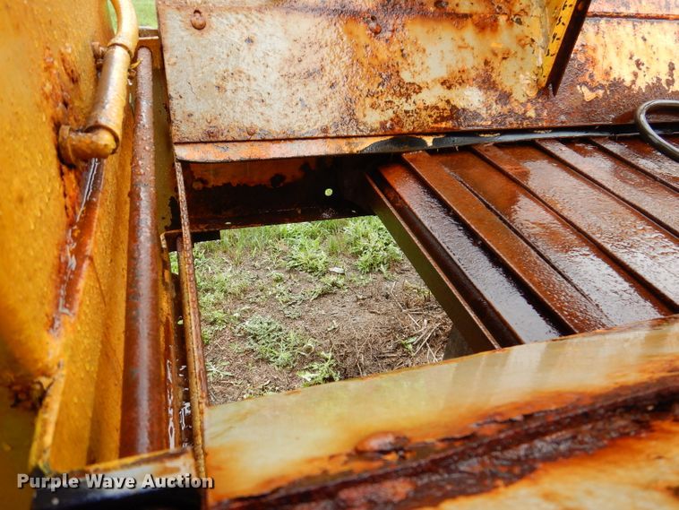 image for item IQ9734 Swenson  spreader