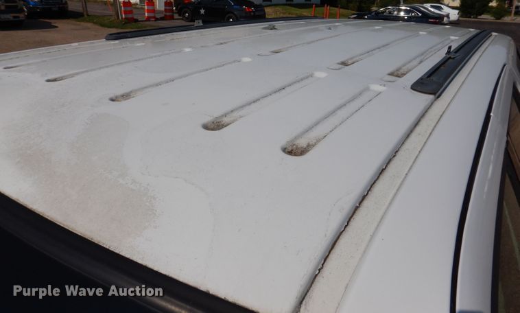 image for item IQ9735 2004 Ford Expedition  SUV