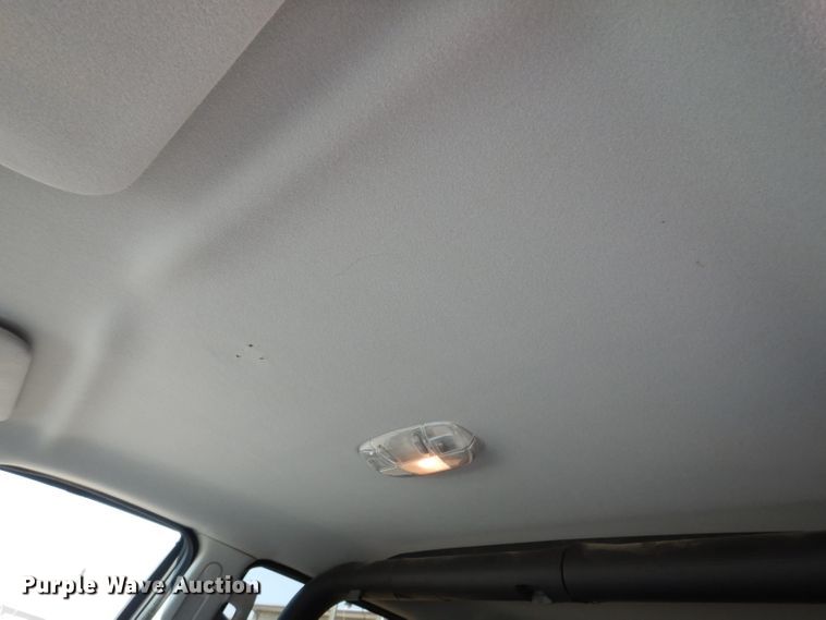 image for item IQ9735 2004 Ford Expedition  SUV