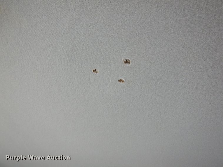 image for item IQ9735 2004 Ford Expedition  SUV