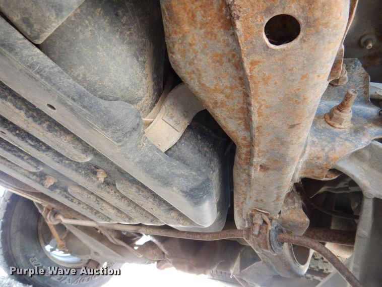 image for item IQ9735 2004 Ford Expedition  SUV