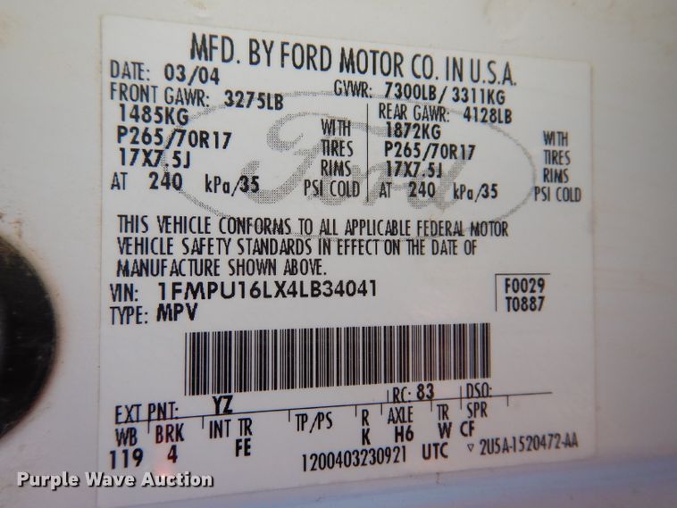 image for item IQ9735 2004 Ford Expedition  SUV