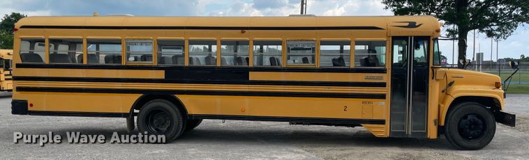 image for item IR9539 1996 Chevrolet C7500  school bus
