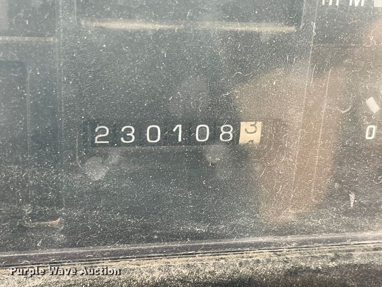 image for item IR9539 1996 Chevrolet C7500  school bus