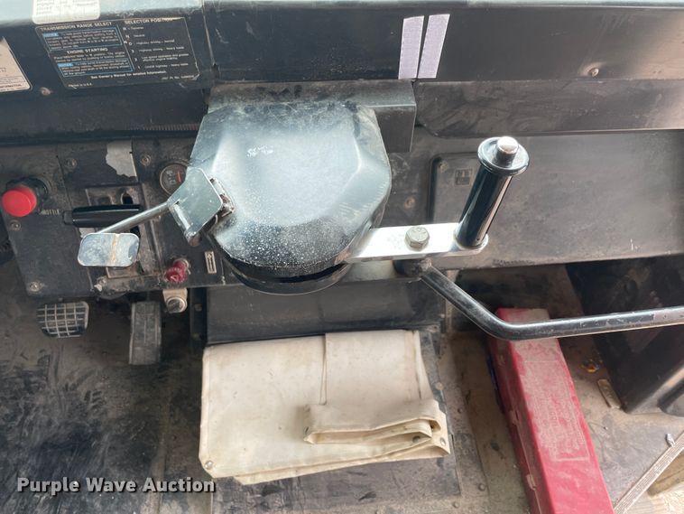 image for item IR9539 1996 Chevrolet C7500  school bus