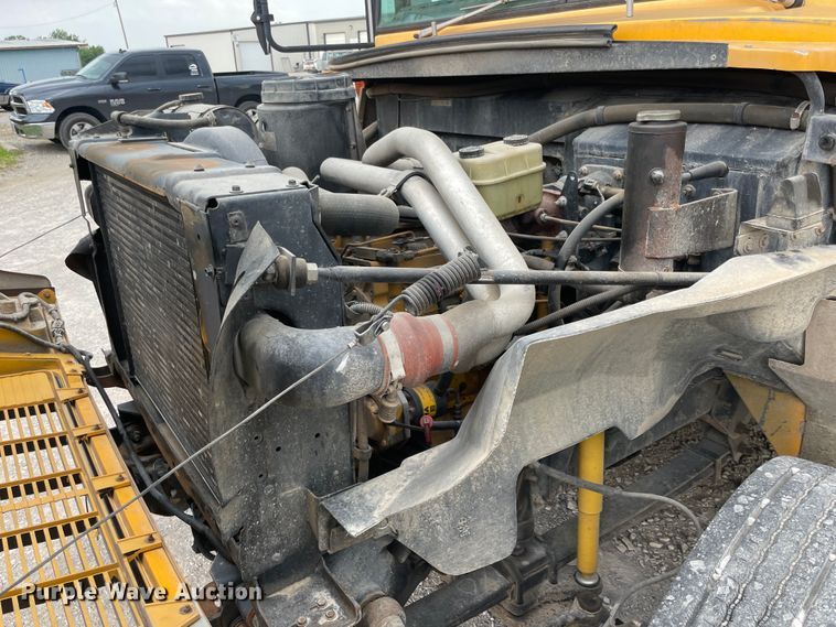 image for item IR9539 1996 Chevrolet C7500  school bus