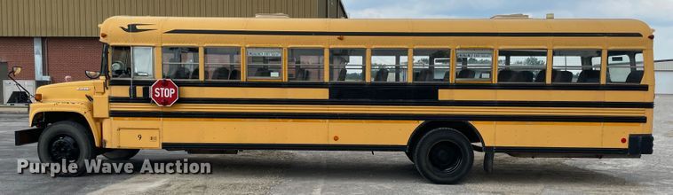 image for item IR9540 1998 Chevrolet C7500  school bus
