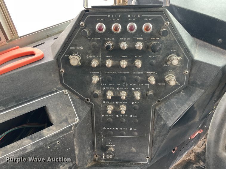 image for item IR9540 1998 Chevrolet C7500  school bus