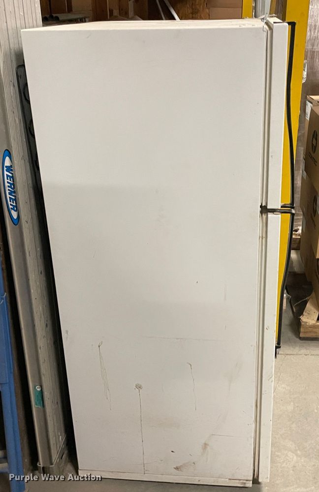 image for item IR9543 Roper  refrigerator