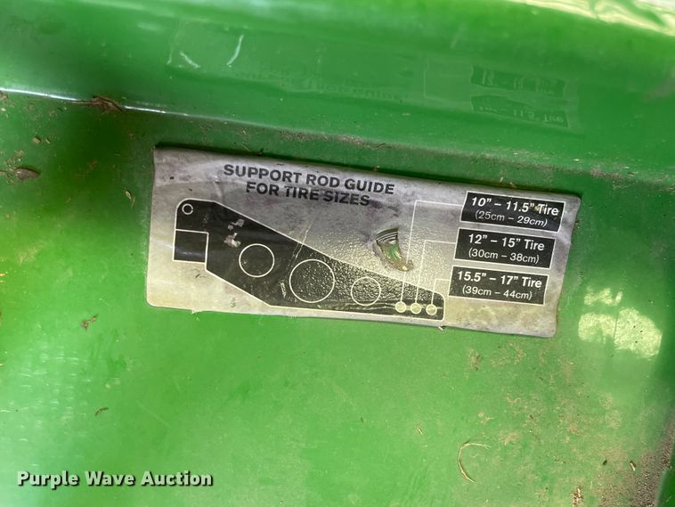 image for item IR9550 John Deere  mower jackstand