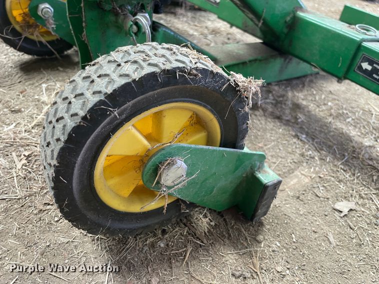 image for item IR9550 John Deere  mower jackstand