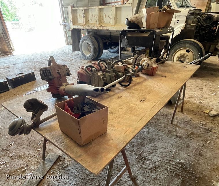 image for item IR9553 Lawn and garden equipment