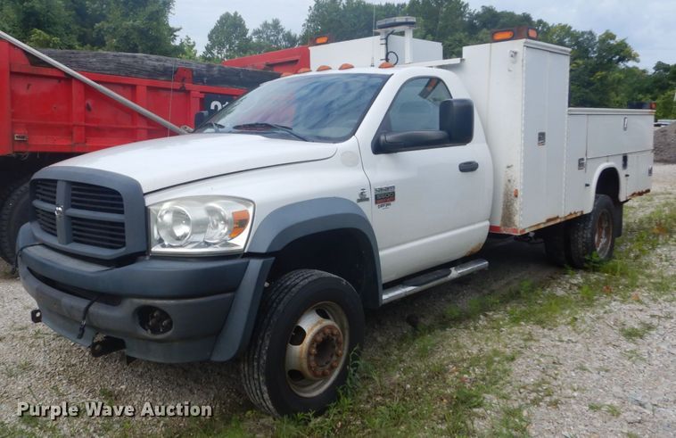 image for item IT9217 2009 Dodge Ram 5500HD  utility / service truck