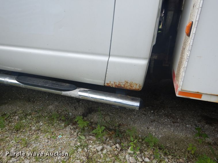 image for item IT9217 2009 Dodge Ram 5500HD  utility / service truck