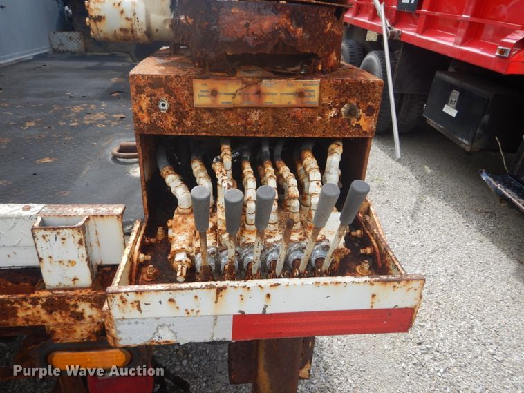 image for item IT9217 2009 Dodge Ram 5500HD  utility / service truck