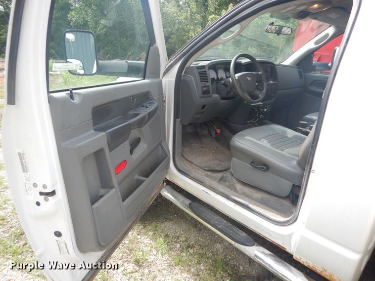 image for item IT9217 2009 Dodge Ram 5500HD  utility / service truck