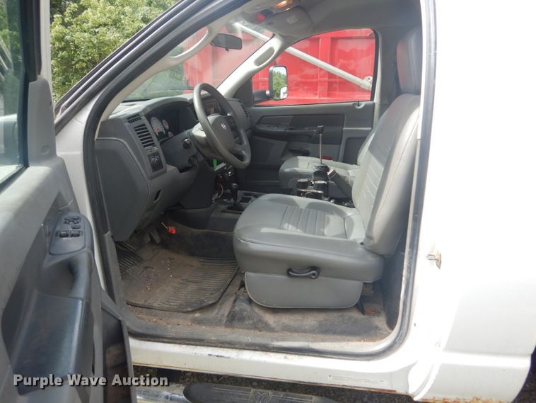 image for item IT9217 2009 Dodge Ram 5500HD  utility / service truck